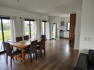 Foto 3 de ALQUILER DE CASA EN Pilar