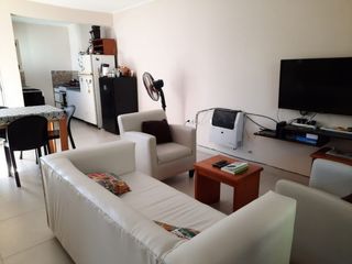 Foto 2 de SE VENDE DEPARTAMENTO PLANTA ALTA ZONA SAN LUIS Y NOGOYA