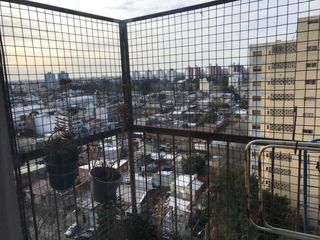Foto 4 de VENTA BARRIO AUTOPISTA EXCELENTE 4 AMB BALCON (TAPIALES)