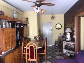 Foto 1 de VENTA BARRIO AUTOPISTA EXCELENTE 4 AMB BALCON (TAPIALES)