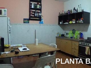 Foto 11 de OPORTUNIDAD!! EXC LOTE PARA EMPRENDIMIENTO/ EDIFICIO, 4 PH PARA REMODELAR EN RAMOS