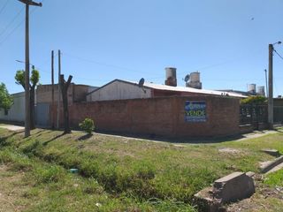 Foto 1 de VENTA DE CASA - BÂº 104 VIVIENDAS