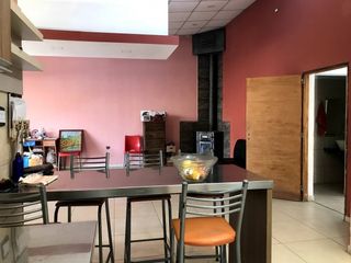Foto 6 de MODERNA CASA UBICADA A SOLO 5 MINUTOS DEL CENTRO DE SAN RAFAEL