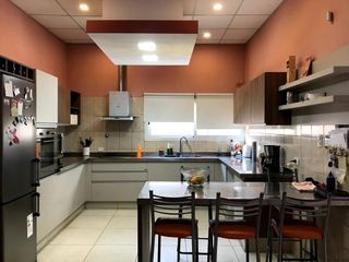 Foto 2 de MODERNA CASA UBICADA A SOLO 5 MINUTOS DEL CENTRO DE SAN RAFAEL