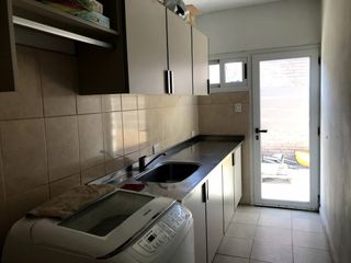 Foto 7 de MODERNA CASA UBICADA A SOLO 5 MINUTOS DEL CENTRO DE SAN RAFAEL