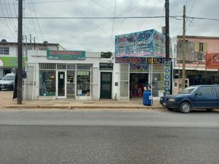 Foto 1 de REBAJADO DPTO + 2 LOCALES COMERCIALES EN VENTA EXCELENTE OPORTUNIDAD DE INVERSION