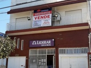 Foto 1 de CASA MULTIFAMILIAR VIRREY DEL PINO
