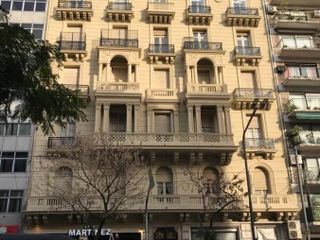 Foto 2 de 6 Amb + Depend.Serv. Apto Profesional. Edif. MONUMENTO HISTORICO... Hermosos Detalles de Estilo