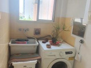 Foto 7 de VENDO SEMIPISO. 4 DORMITORIOS, COCHERA. ZONA PARQUE U$S 130.000.-