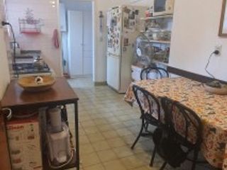 Foto 6 de VENDO SEMIPISO. 4 DORMITORIOS, COCHERA. ZONA PARQUE U$S 130.000.-