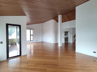Foto 1 de Venta Departamento Duplex Urb Gabriela Marina Sector Ana Luisa