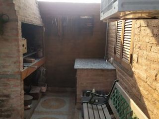 Foto 6 de SE VENDE CASA. 26 BIS E/ 13 Y 15 BÂº 1ro de Mayo.