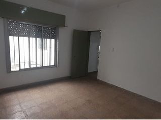 Foto 4 de PH DE 3 AMBIENTES EN VENTA EN WILDE. CON DOS PATIOS Y TERRAZA.