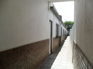 Foto 2 de Departamento 2 Amb frente a plaza
