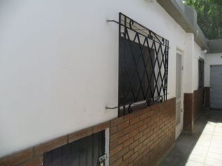 Foto 3 de Departamento 2 Amb frente a plaza