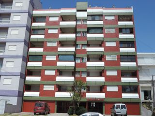 Foto 1 de Depto 3 Amb c/cochera Riazor III 1ero C