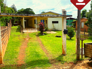 Foto 2 de Se vende lote con dos casas