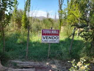 Foto 1 de Vendo una hectarea con vista a la montana ideal para cabanas