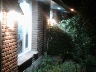 Foto 7 de Chalet 4 ambientes desarrollda en una planta con parque y garage. Reciclada. Chauvin