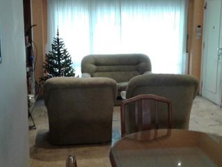 Foto 4 de Chalet 4 ambientes desarrollda en una planta con parque y garage. Reciclada. Chauvin