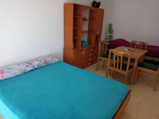 Foto 1 de Departartamento de un ambiente equipado para cuatro personas