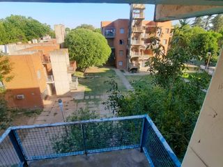 Foto 1 de VENTA - DEPTO 2 DORMITORIOS C/TERRAZA - BARRIO ROCAMORA