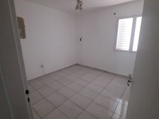 Foto 8 de VENTA - DEPTO 2 DORMITORIOS C/TERRAZA - BARRIO ROCAMORA