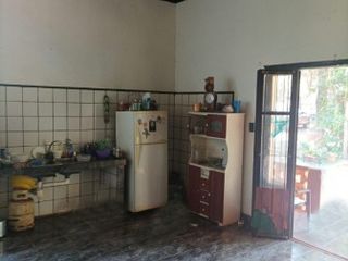 Foto 3 de VENDE LOTE CON CASA