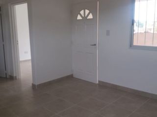 Foto 7 de Se vende COMPLEJO de 7 departamentos - PLOTTIER
