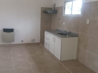 Foto 8 de Se vende COMPLEJO de 7 departamentos - PLOTTIER