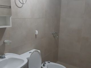 Foto 10 de Se vende COMPLEJO de 7 departamentos - PLOTTIER