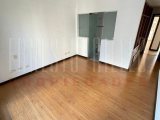 Foto 7 de Alquiler Piso de 4 ambientes c/Cochera y Baulera. Quilmes Centro.