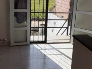 Foto 4 de PH 2 AMB. PLANTA ALTA . STROBEL Y 194