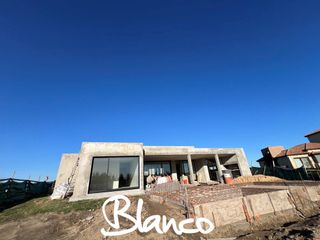 Foto 1 de Casa en Venta en El Naudir, Escobar, G.B.A. Zona Norte, Argentina