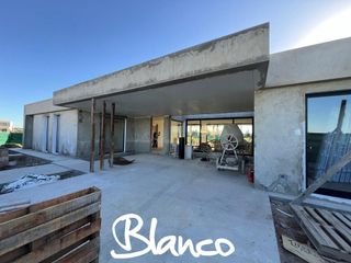 Foto 2 de Casa en Venta en El Naudir, Escobar, G.B.A. Zona Norte, Argentina