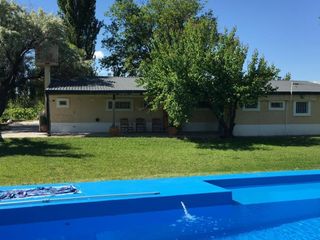 Foto 1 de FINCA DE 4,7 HECTAREAS CON CASAS