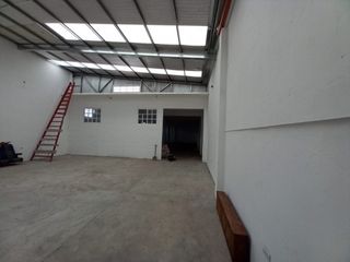 Foto 9 de galpon 300m2 brown y jara