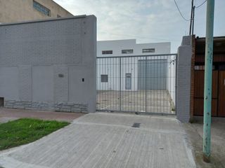 Foto 3 de galpon 300m2 brown y jara