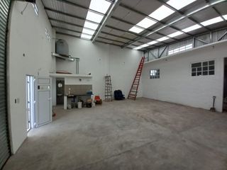 Foto 7 de galpon 300m2 brown y jara