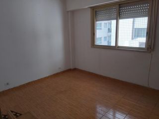 Foto 7 de Dos ambientes en Villa Urquiza . Luminoso . cocina independiente. baño completo.