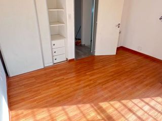 Foto 10 de Departamento tipo duplex en Moreno
