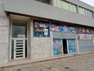 Foto 11 de Oficina en Alquiler - Pilar