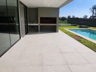 Foto 10 de Casa en  Canning Chico