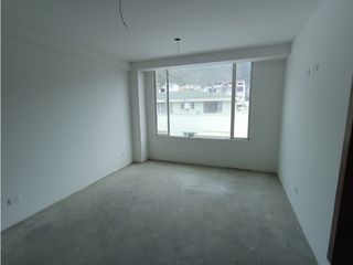 Foto 14 de Pusuqui, Departamento en Venta, 121m2, 3 Habitaciones
