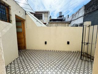 Foto 30 de Ph a estrenar con patio propio en alquiler! en PB.