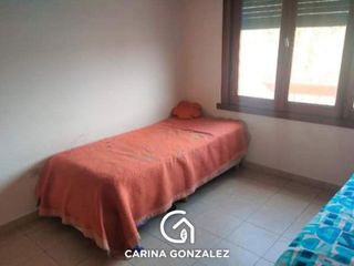 Foto 4 de Casa con local  en  General Roca