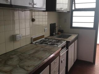 Foto 5 de Depto. de 3 amb. c/patio y entrada de auto, próximo a Av. Alte Brown y a Estación Temperley