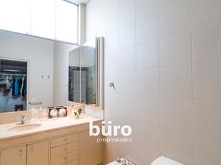 Foto 14 de LINDA CASA EN VENTA DIVIDIDA EN 2 SUPER DEPAS CERCA A HUACA PUCLLANA MIRAFLORES