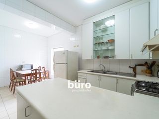 Foto 9 de LINDA CASA EN VENTA DIVIDIDA EN 2 SUPER DEPAS CERCA A HUACA PUCLLANA MIRAFLORES
