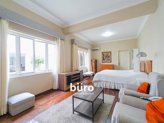 Foto 7 de LINDA CASA EN VENTA DIVIDIDA EN 2 SUPER DEPAS CERCA A HUACA PUCLLANA MIRAFLORES